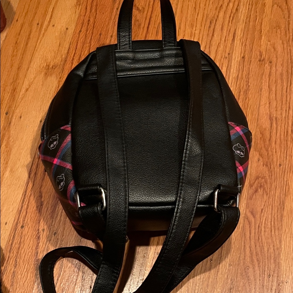 Monster High Black and Pink Backpack for Hot Topic - Picture 5 of 7